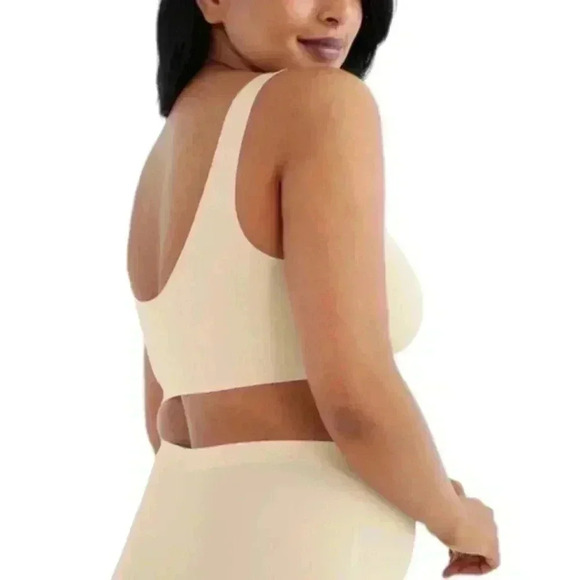 Knix Luxelift Pullover Bra Women's size Extra Small+ Wireless Dune Nude Seamless - Picture 6 of 10